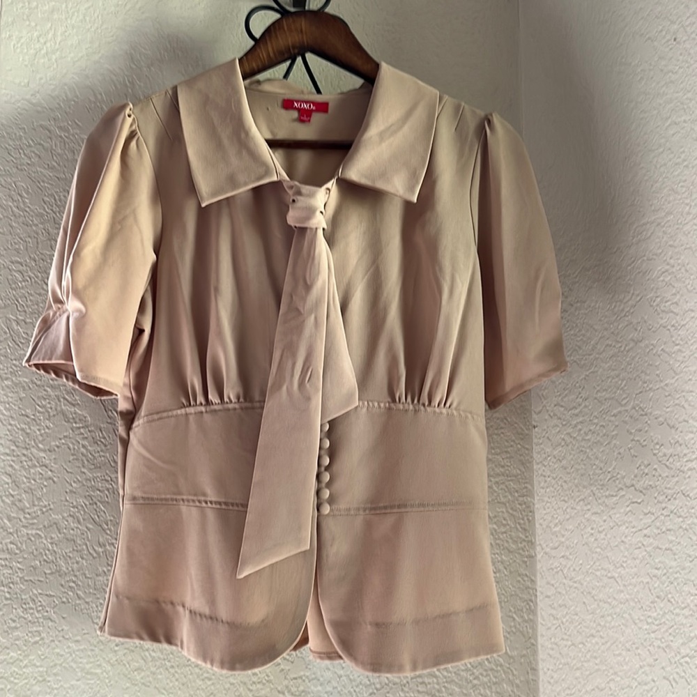 Beige Button Up Top With Front Bow
